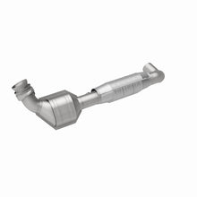 Load image into Gallery viewer, MagnaFlow Catalytic Converter DF 04-06 F-150 Pickup 5.4L 2WD D/S
