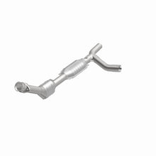 Load image into Gallery viewer, MagnaFlow Conv DF 01-03 Ford E150 4.2L Passenger Side