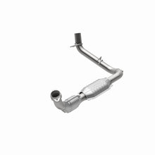Load image into Gallery viewer, MagnaFlow Conv DF 97-98 Ford Trucks 5.4L