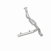 Load image into Gallery viewer, MagnaFlow Conv DF 97-98 Ford Expedition 4.6