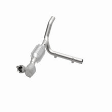 Load image into Gallery viewer, MagnaFlow Conv DF 97-98 Ford F-150 4.6L