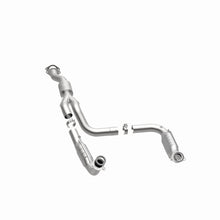 Load image into Gallery viewer, Magnaflow Conv DF 2011-2012 EXPRESS 2500 6.0L 6.0L Underbody