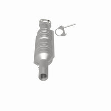 Load image into Gallery viewer, Magnaflow Conv DF 07-08 E-350 Super Duty 5.4 & 6.8 L OEM Underbody