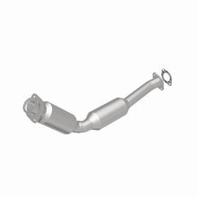 Load image into Gallery viewer, MagnaFlow 04-11 Lincoln Town Car V8 4.6L GAS California Catalytic Converter Direct Fit