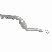 Load image into Gallery viewer, MagnaFlow Conv DF 2008-2010 BMW 528i/528i xDrive 3.0L Underbody
