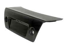 Load image into Gallery viewer, Seibon 00-05 Lexus IS300 OEM-Style Carbon Fiber Trunk/Hatch