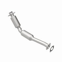 Load image into Gallery viewer, MagnaFlow 04-11 Lincoln Town Car V8 4.6L GAS California Catalytic Converter Direct Fit